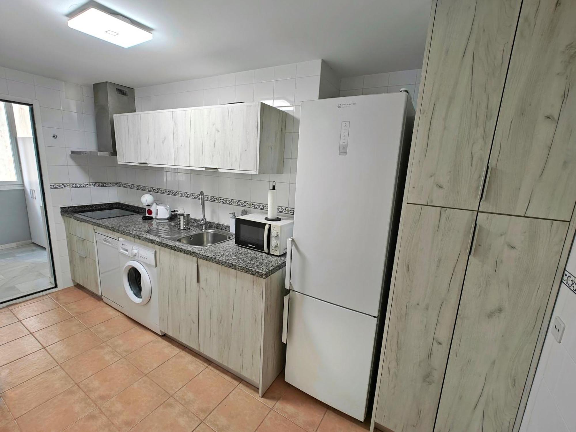Moderno Piso Centrico 3 Habitaciones Junto Al Mar Y Parking إِستيبونا المظهر الخارجي الصورة