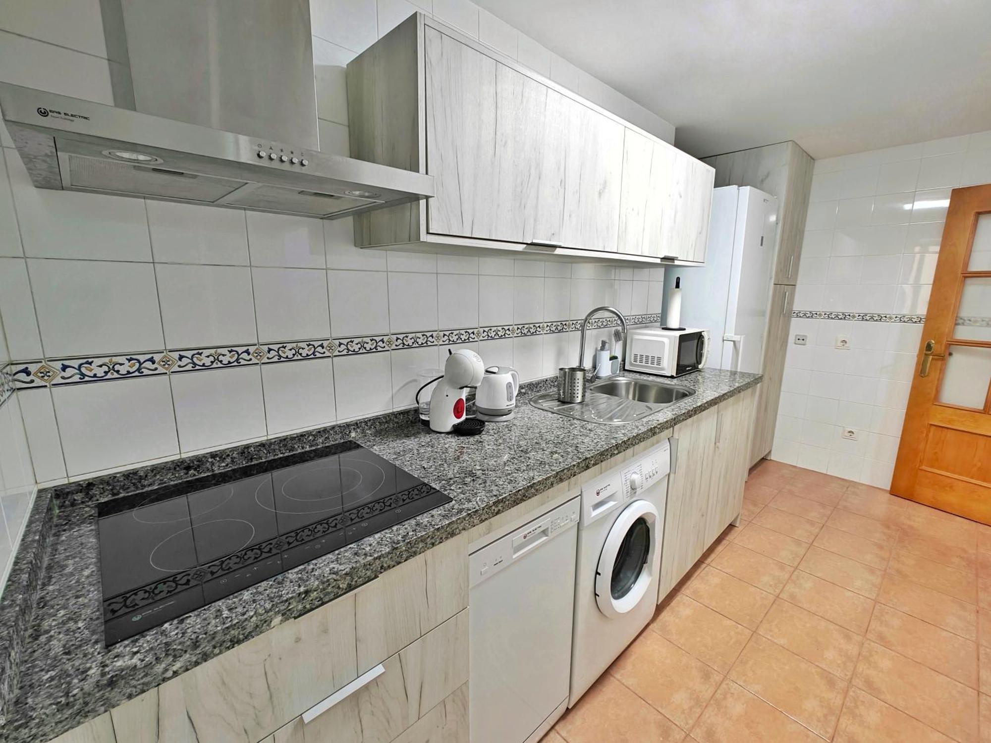 Moderno Piso Centrico 3 Habitaciones Junto Al Mar Y Parking إِستيبونا المظهر الخارجي الصورة